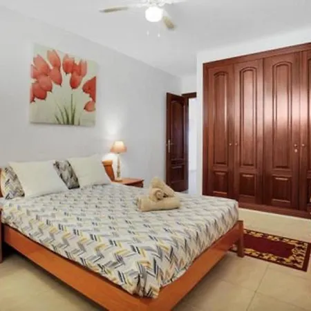 Apartamento vistas al mar con piscina comunitaria *